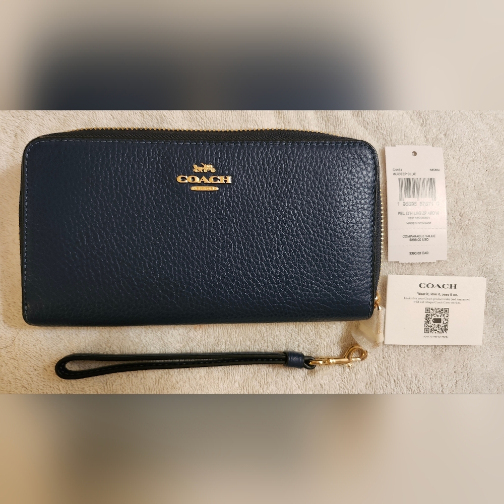 NWT Coach Deep Blue Pebble Leather Long Zip Around Wallet Style No. C4451
